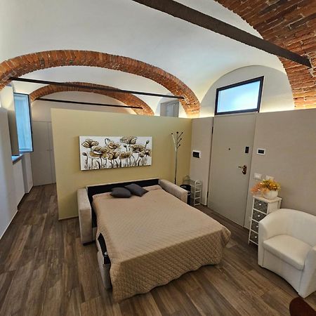 Bilocale In Centro Storico! Apartment Alba  Exterior photo