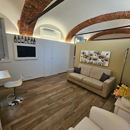 Bilocale In Centro Storico! Apartment Alba  Exterior photo