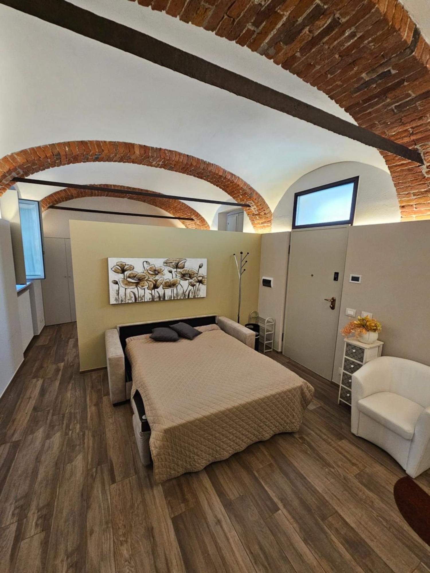 Bilocale In Centro Storico! Apartment Alba  Exterior photo