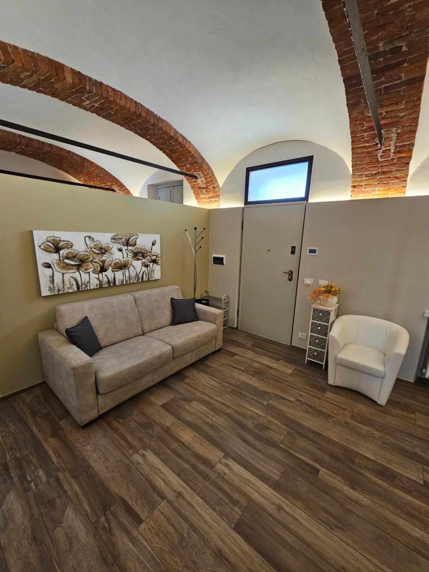Bilocale In Centro Storico! Apartment Alba  Exterior photo
