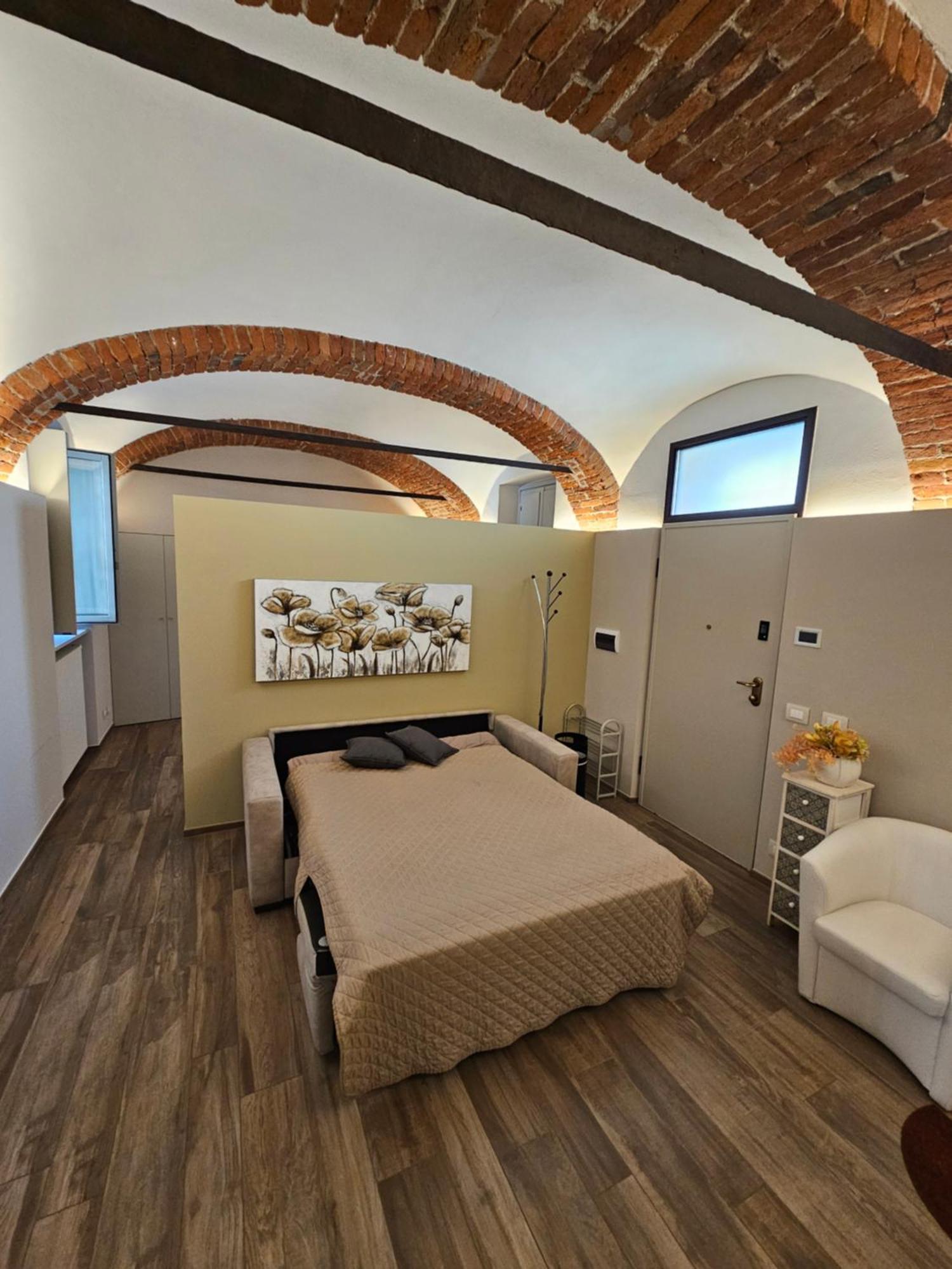 Bilocale In Centro Storico! Apartment Alba  Exterior photo